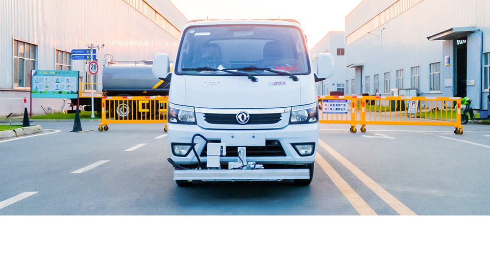 途逸路面养护车图7